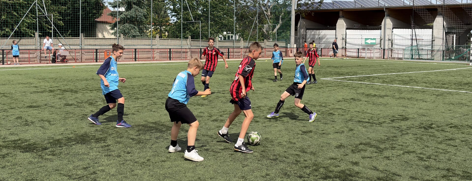 Közösségformálás és tehetségkutatás a kerületi iskolák tornáján