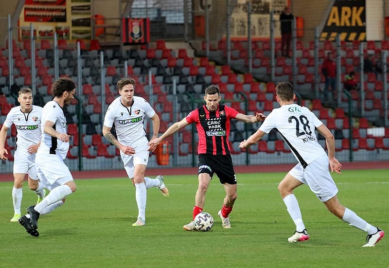 Ellenfél-les: Pécsi MFC
